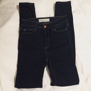 GAP Dark-Wash High Rise Skinny Jeans - 25